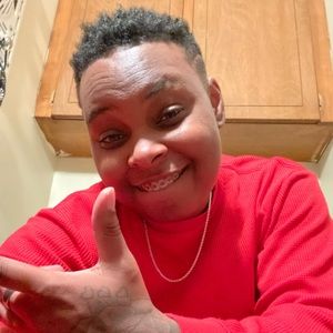 Meet your Posher, Aaron